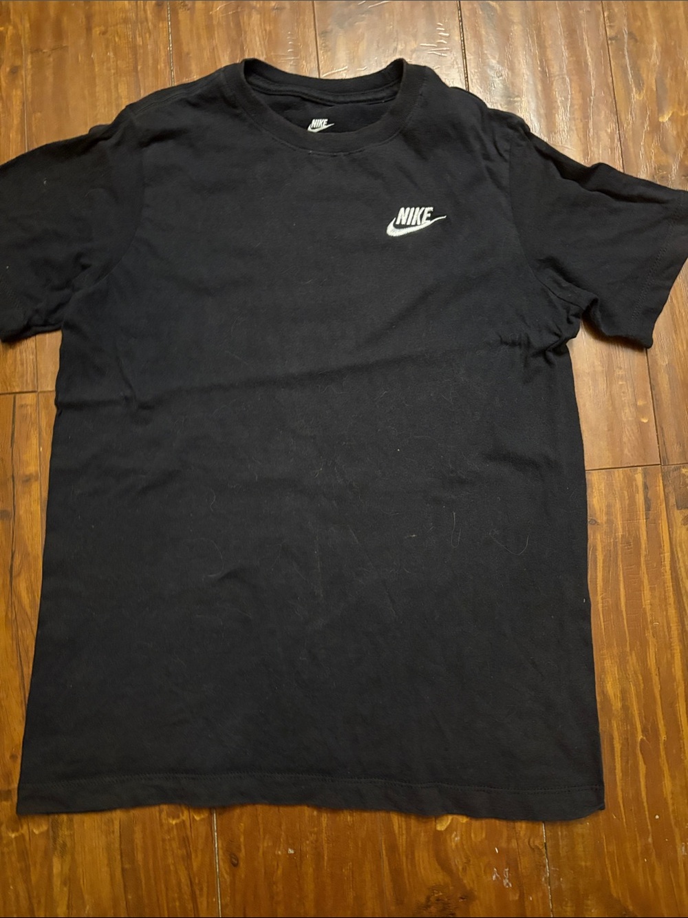Nike Black and Dark Green Short-Sleeve Crewneck Tee with White Swoosh. Boys Lg